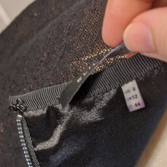 Elie Tahari Gold Shimmer Black Lace Overlay Skirt - Picture 7 of 7